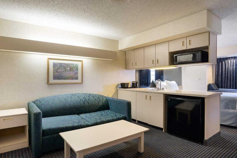 Microtel Inn & Suites By Wyndham Pittsburgh Airport Robinson Township Exteriör bild